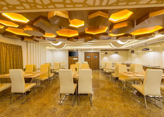Hotel Chenthur Park