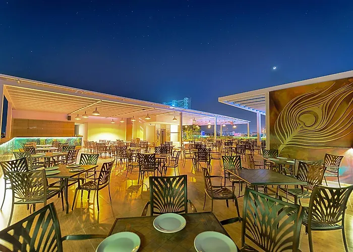Hotel Chenthur Park